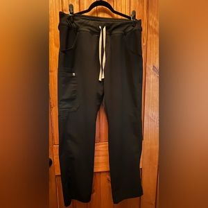 FIGS Kade Cargo Women’s Scrub Pants Size M